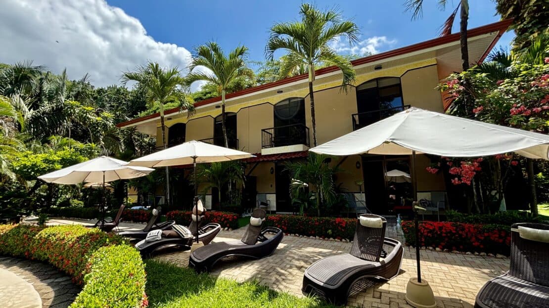 SPECTACULAR HOTEL IN SAMARA BEACH