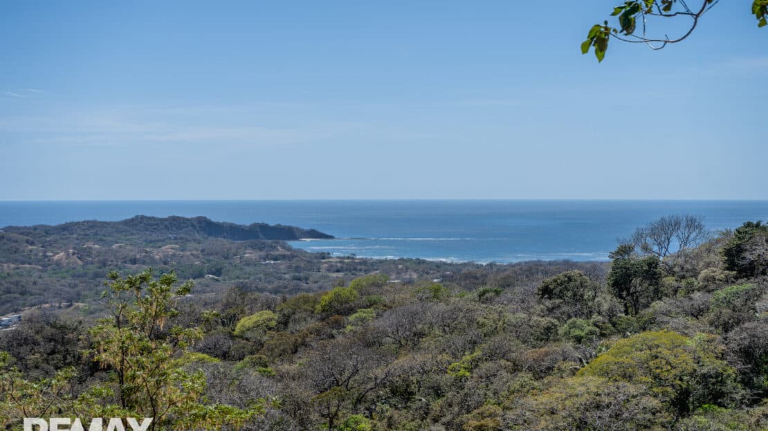 33-Acre Ocean-View Development Opportunity